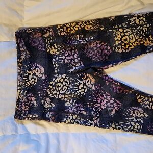 CVG capri-length leggings, 'Untamed'